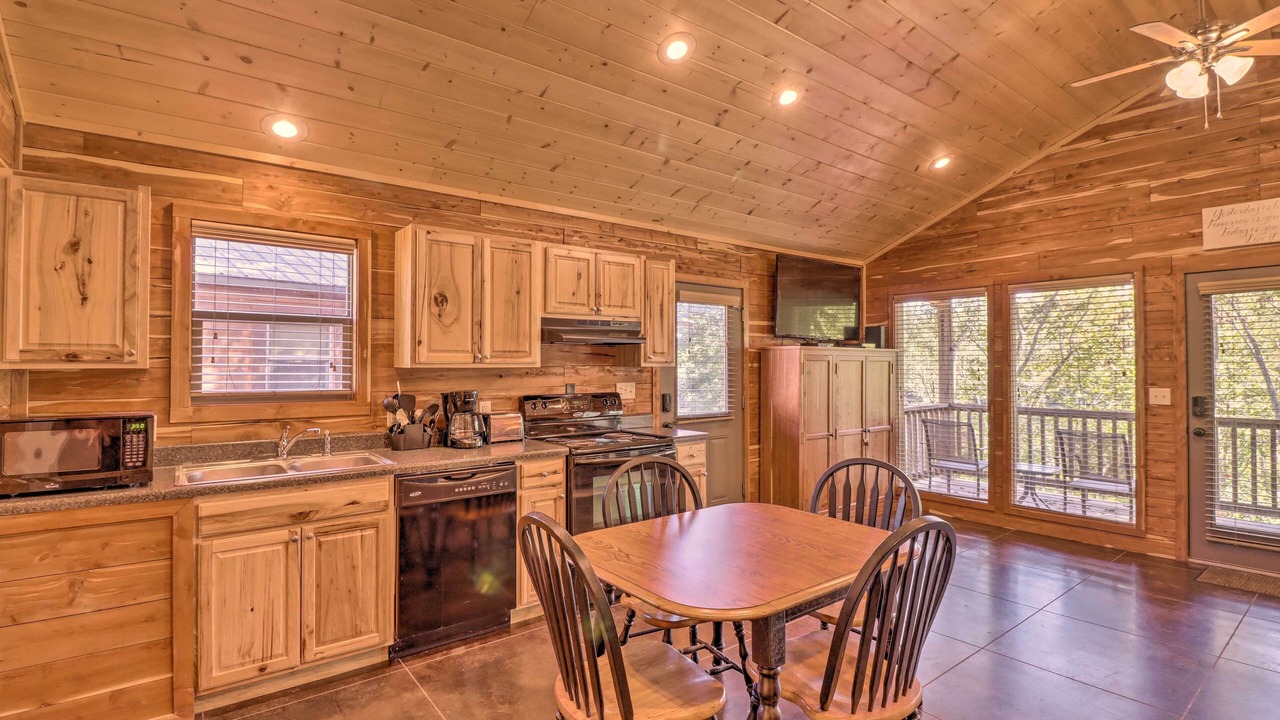 Photo of Kitchen in Swinging Bridge Village