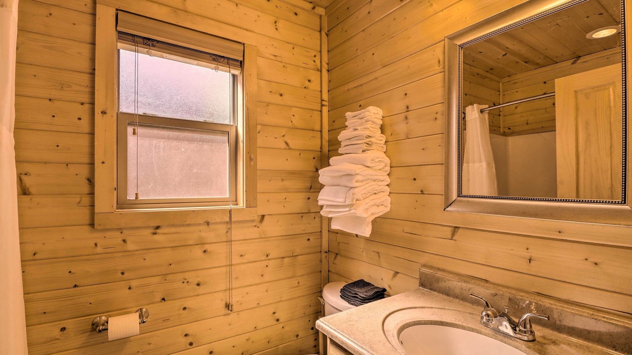 Photo of Bathroom in Swinging Bridge Village
