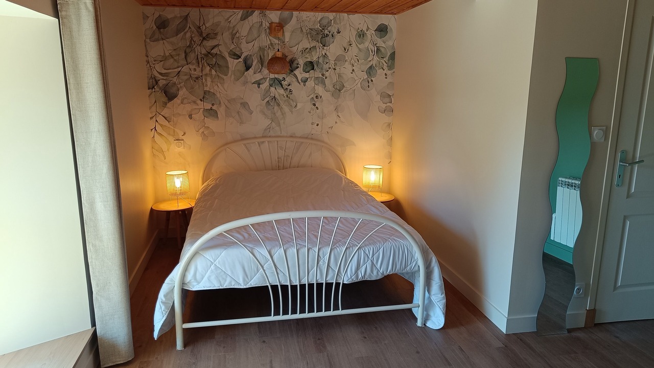 Photo of Bedroom in Le Mesnil-Rogues