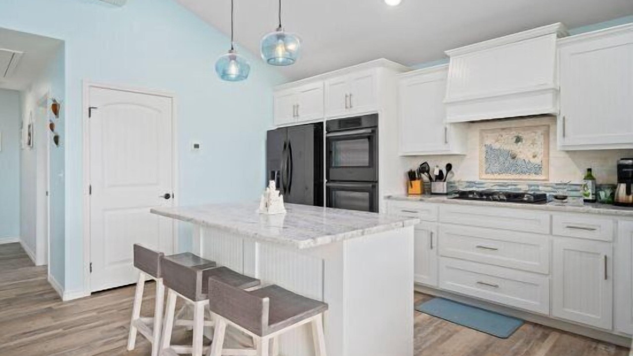 Photo of Others in City-by-the Sea