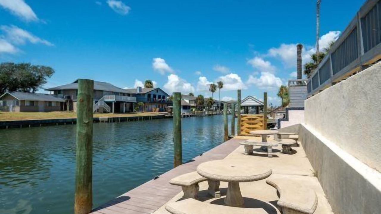 Photo of Others in City-by-the Sea