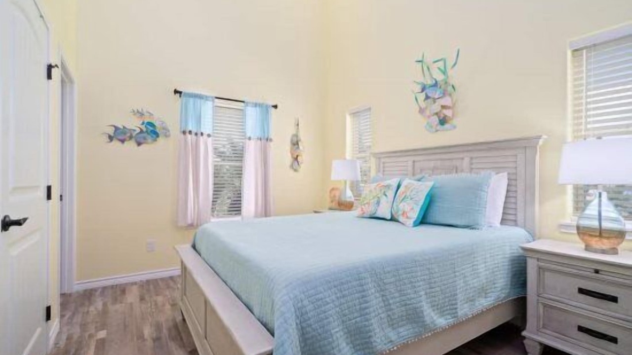 Photo of Others in City-by-the Sea