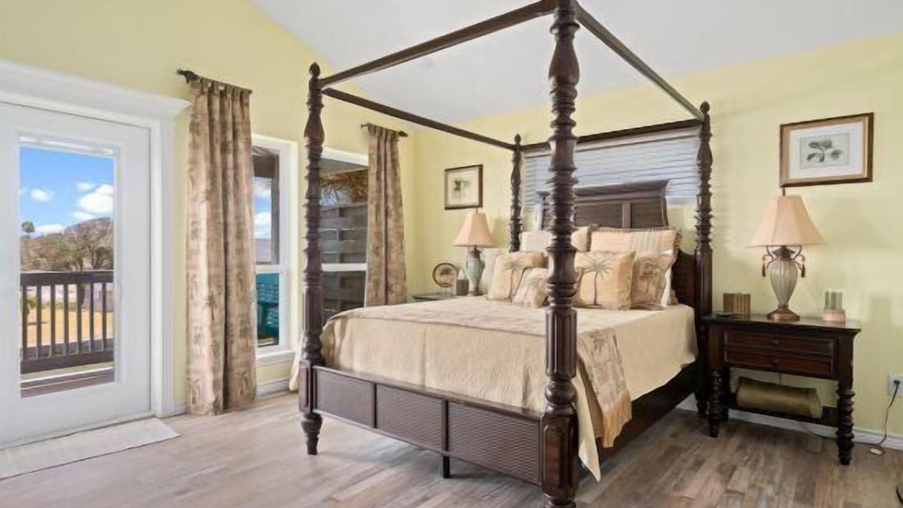 Photo of Others in City-by-the Sea