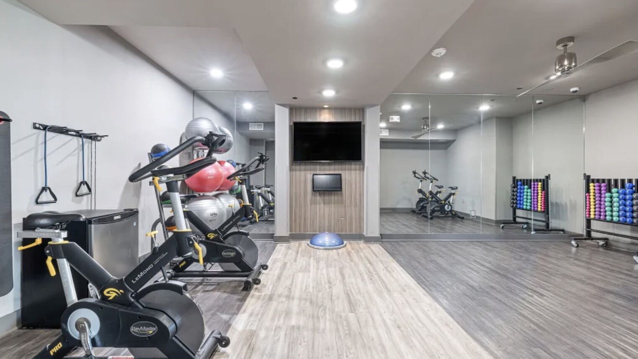 Photo of Bedroom in Old Lake Highlands