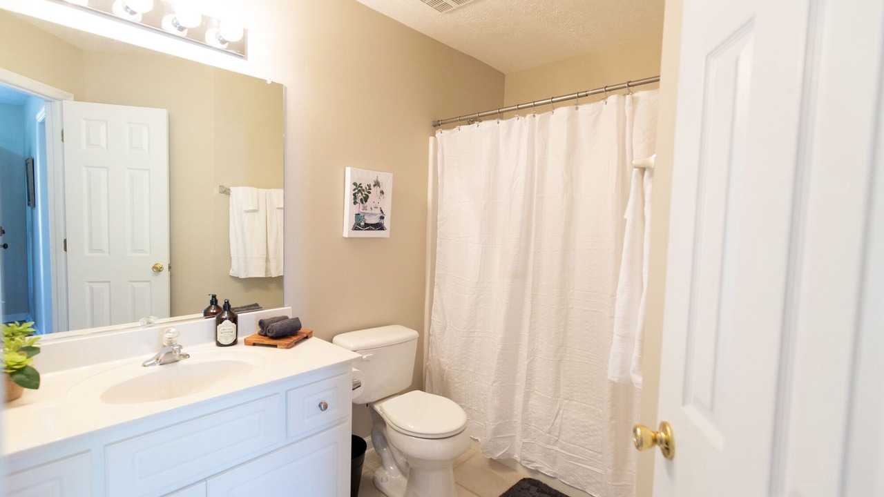 Photo of Bathroom in Martinez