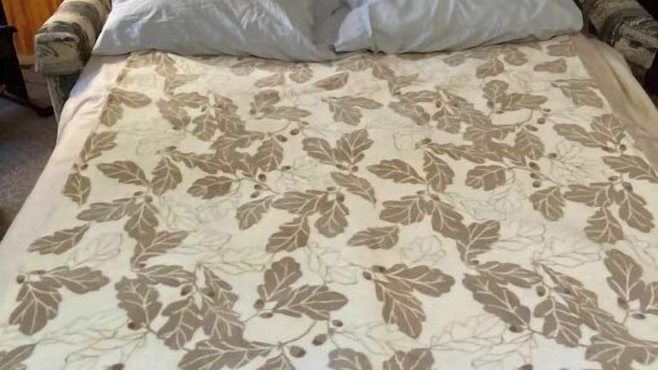 Photo of Bedroom in Russell