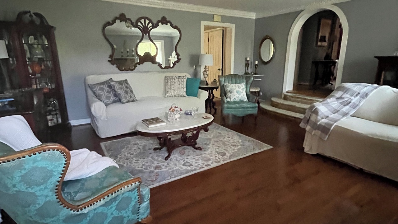 Photo of Livingroom in Midfield