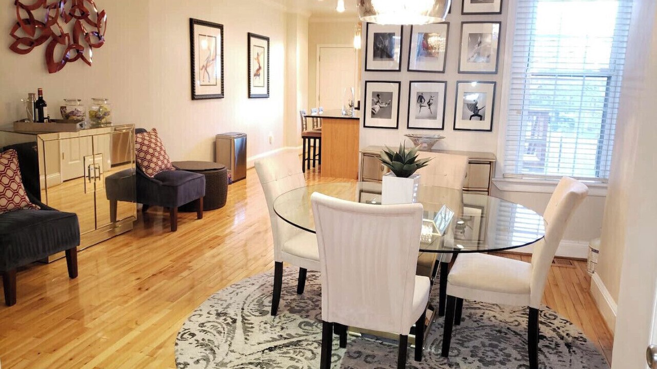 Photo of Others in Bloomingdale