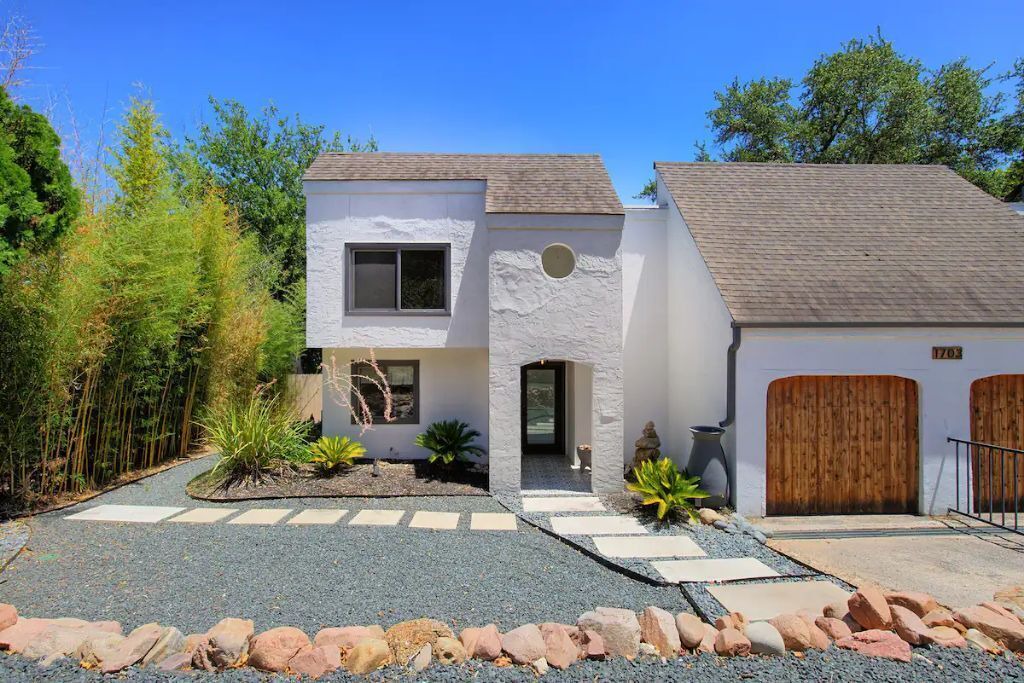 Photo of Outdoor in Scenic View West