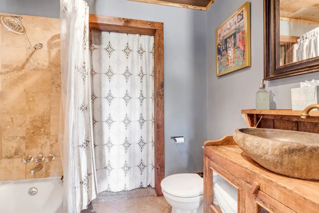 Photo of Bathroom in Scenic View West