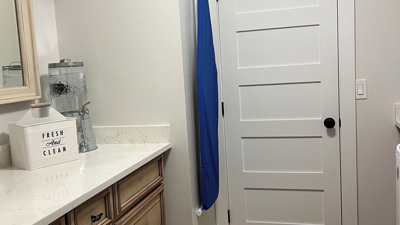 Photo of Bedroom in Yacht Club Estates