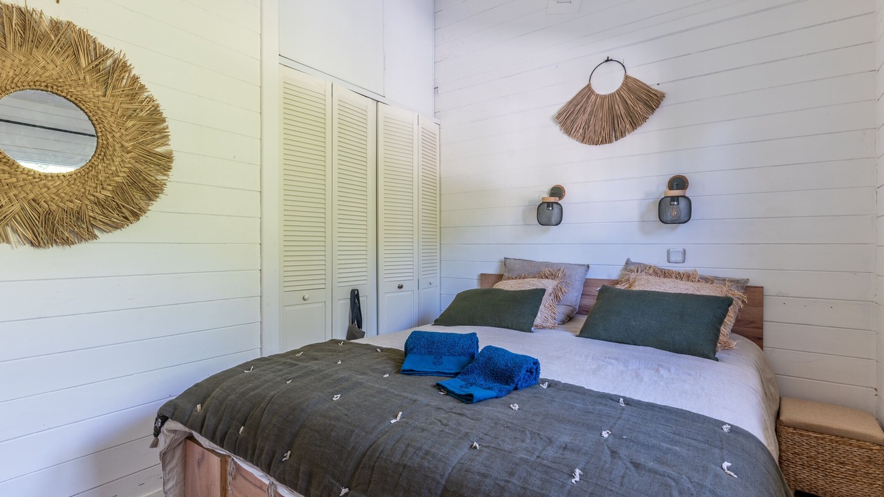 Photo of Bedroom in Lanton