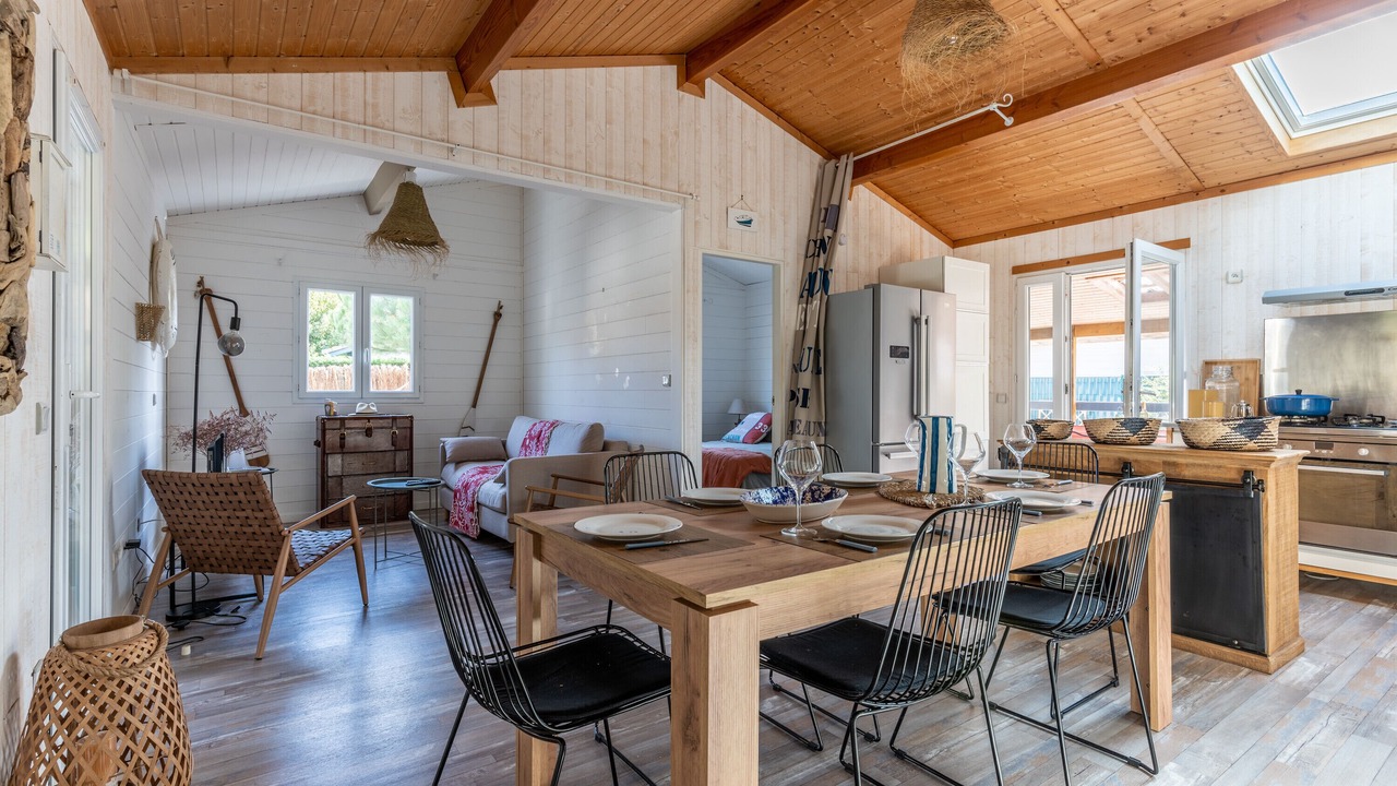 Photo of Others in Lanton