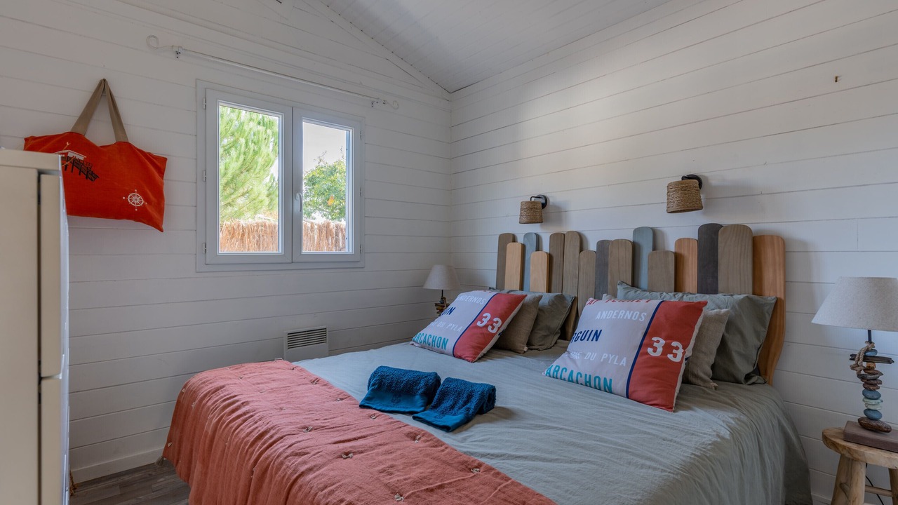 Photo of Bedroom in Lanton