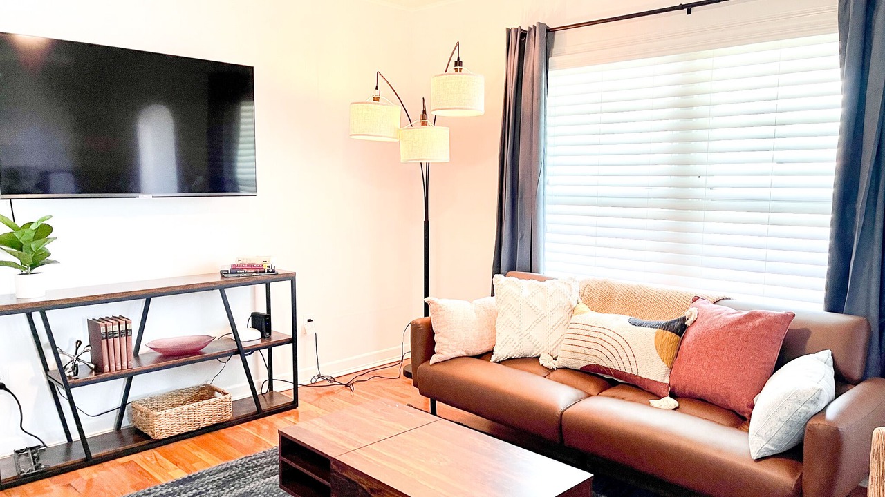 Photo of Livingroom in Midland