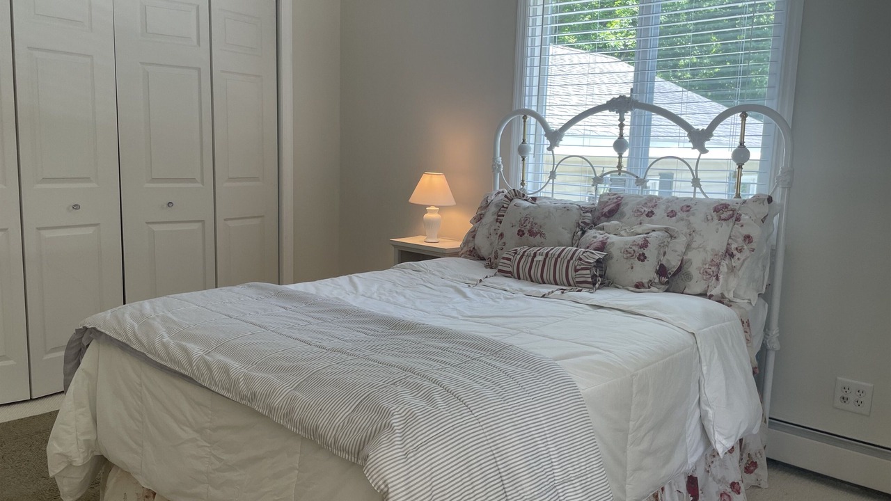 Photo of Others in Meredith