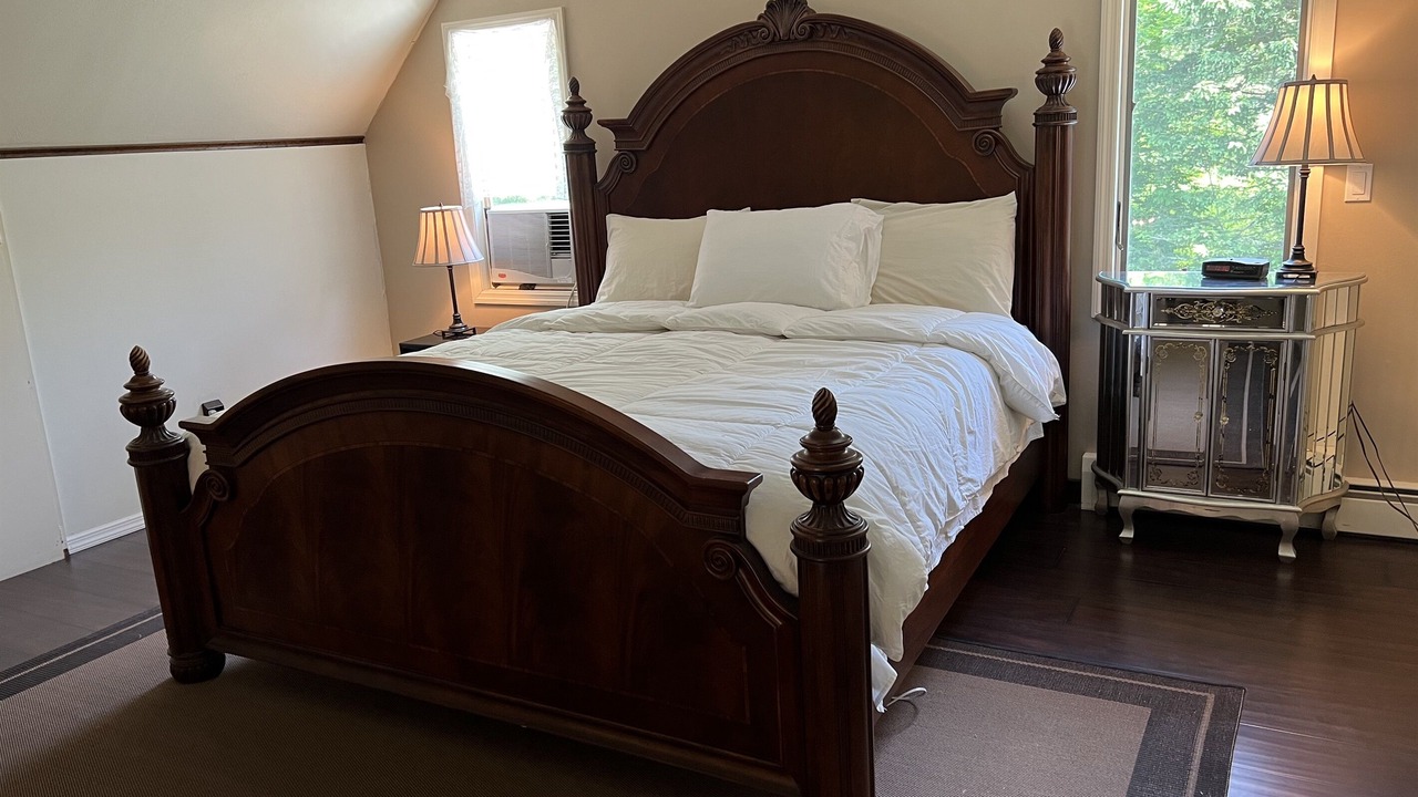 Photo of Others in Meredith