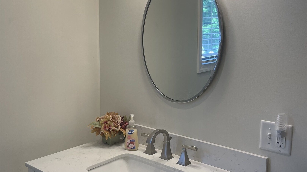 Photo of Others in Meredith