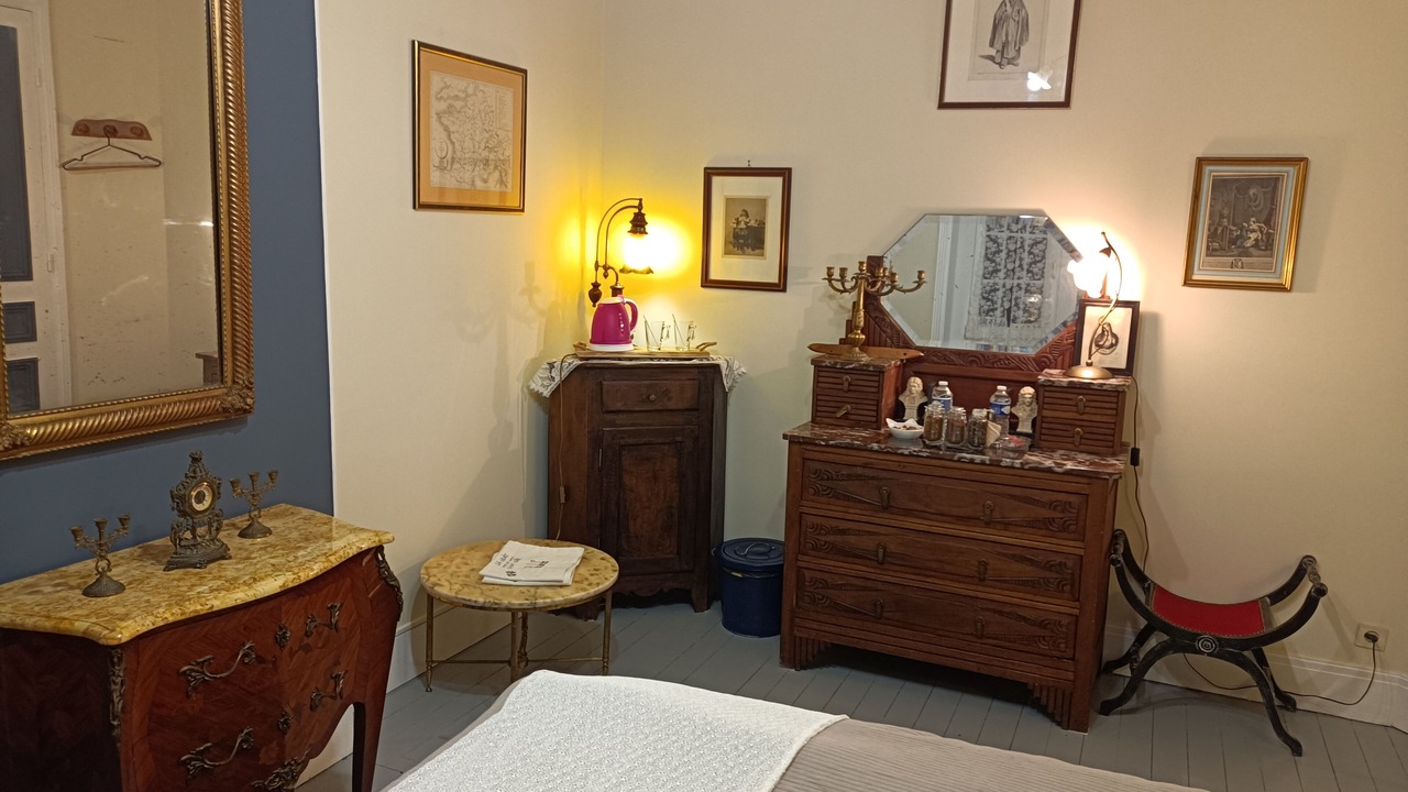 Photo of Bedroom in Gare