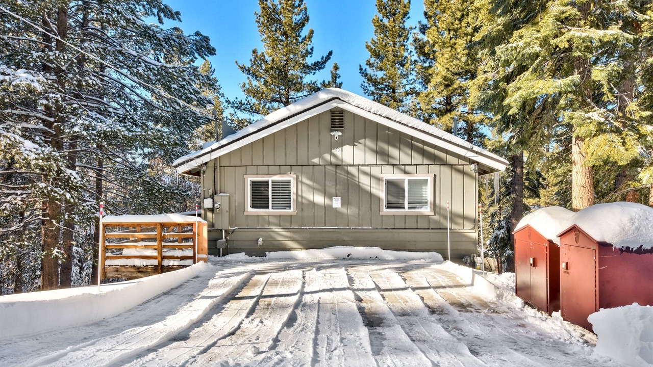 Photo of Outdoor in Country Club Estates