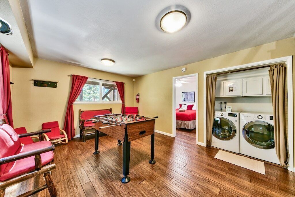 Photo of Bedroom in Country Club Estates