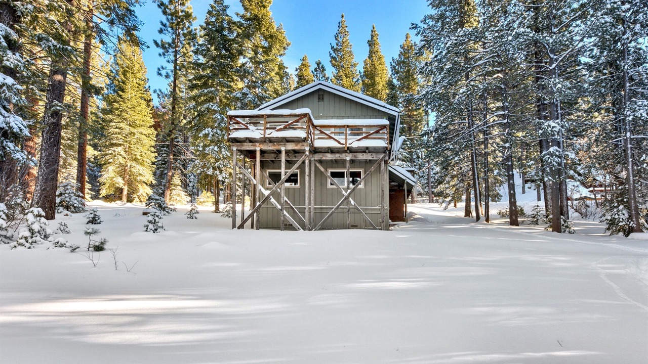Photo of Outdoor in Country Club Estates