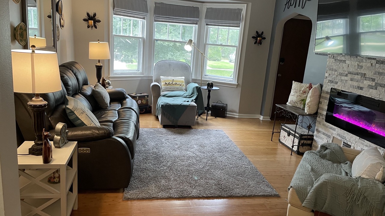 Photo of Livingroom in Oak Park