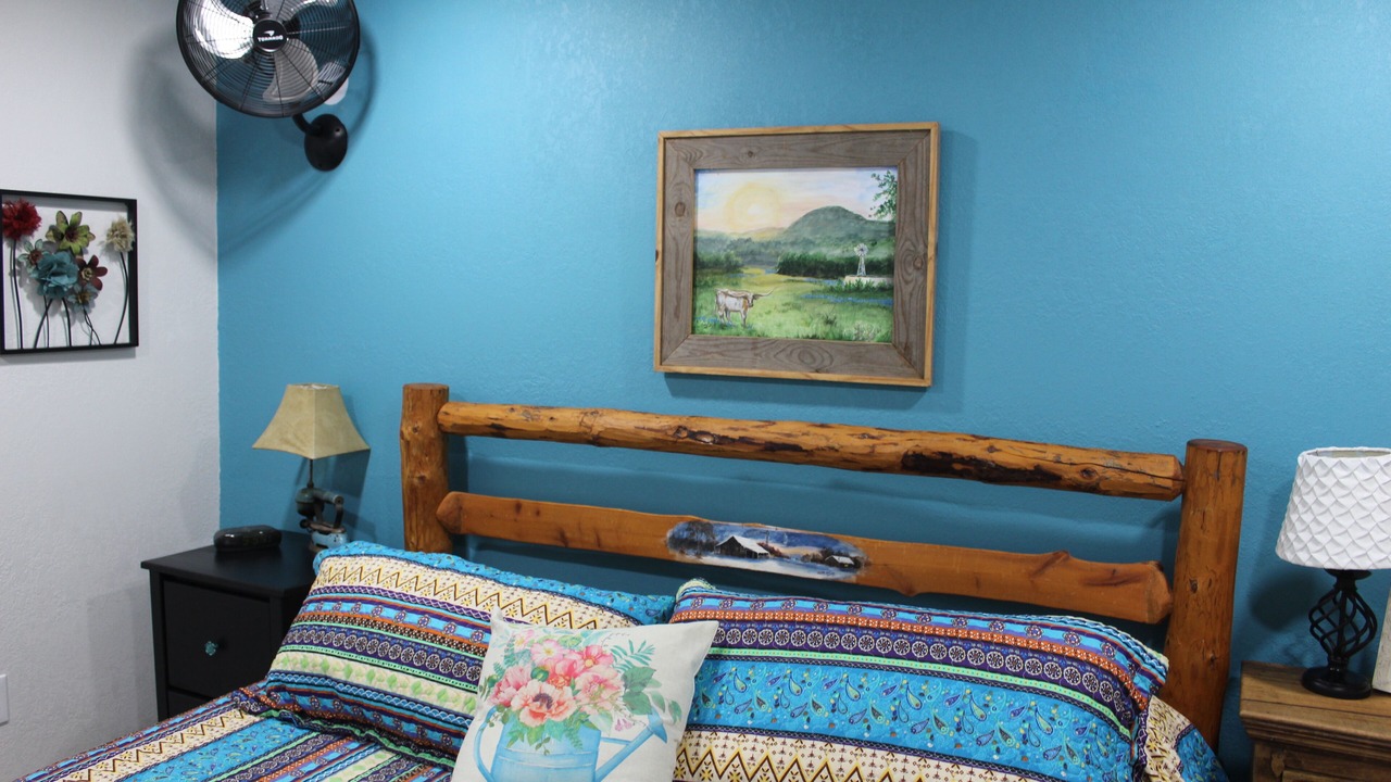 Photo of Bedroom in Camp Wood