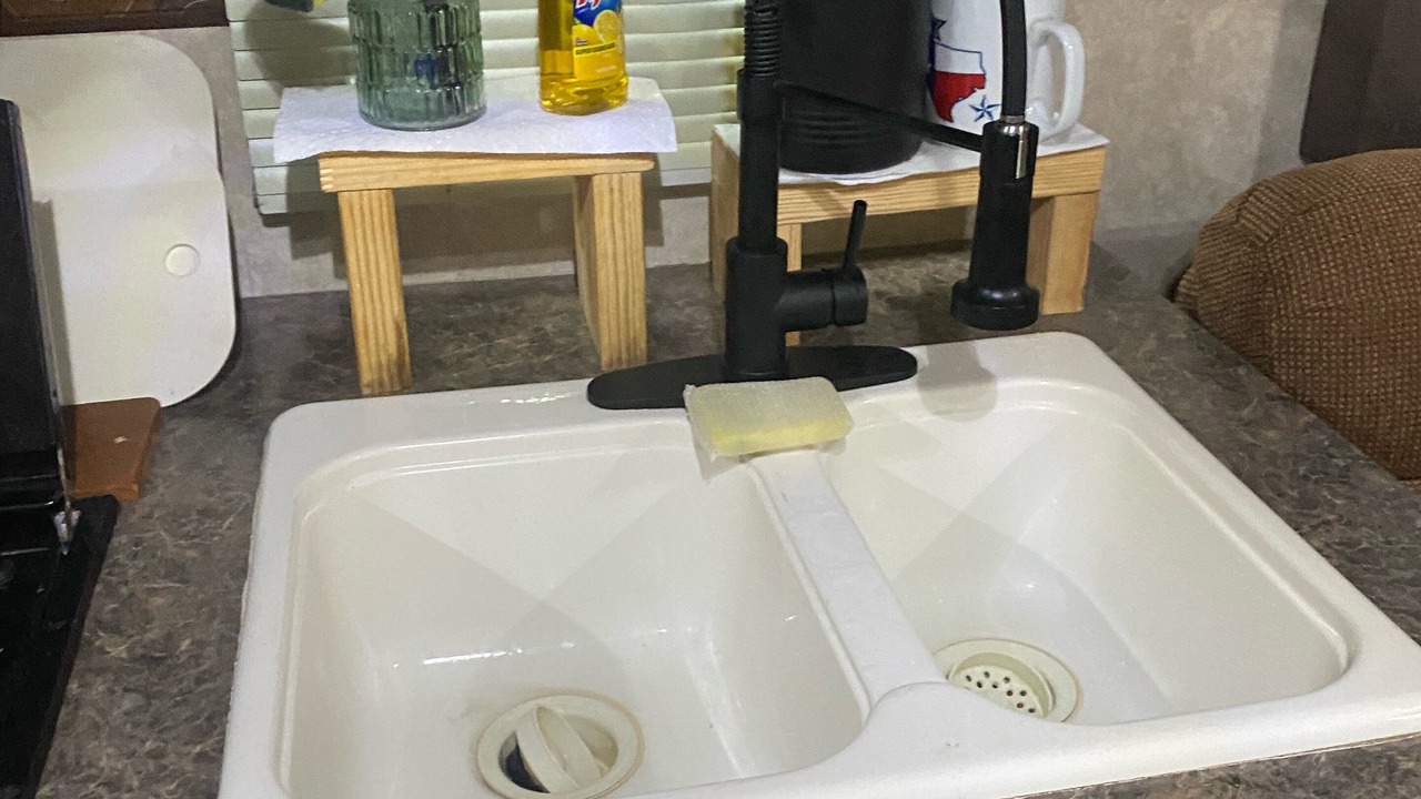 Photo of Bathroom in Hawkins