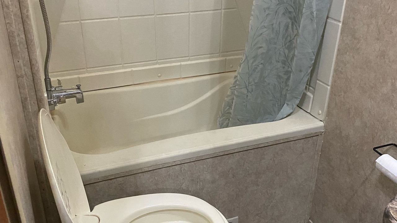 Photo of Bathroom in Hawkins