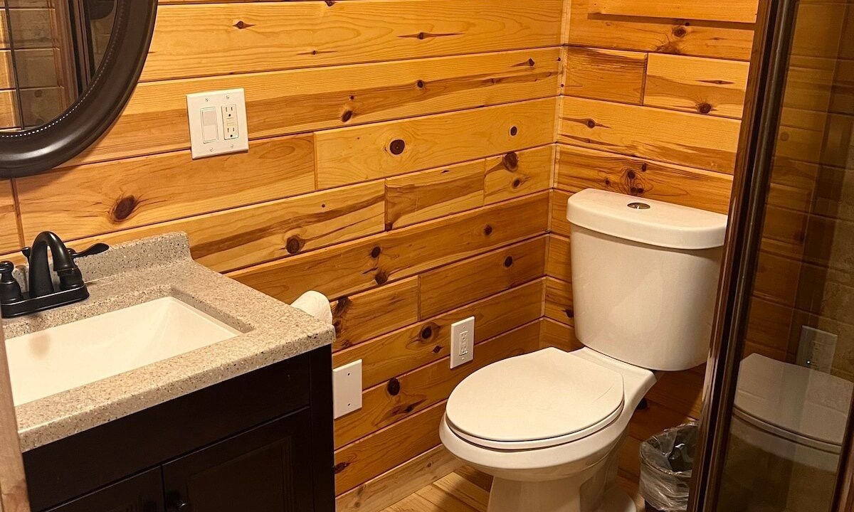 Photo of Bathroom in Sherwood Forest