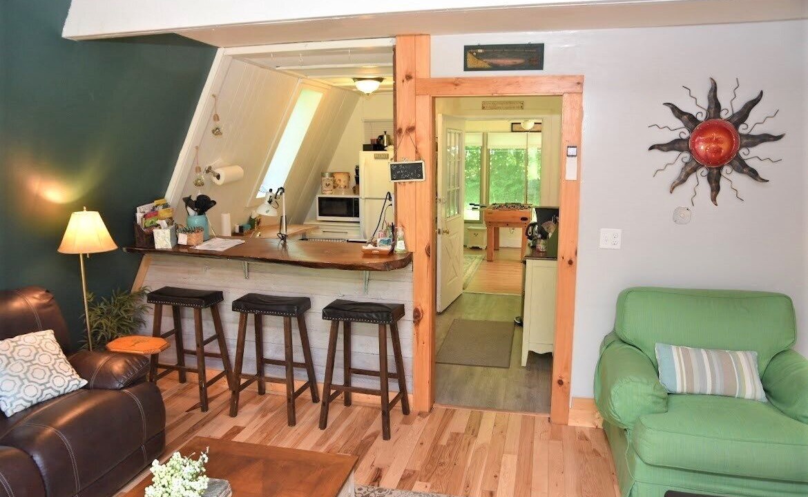 Photo of Livingroom in Sherwood Forest