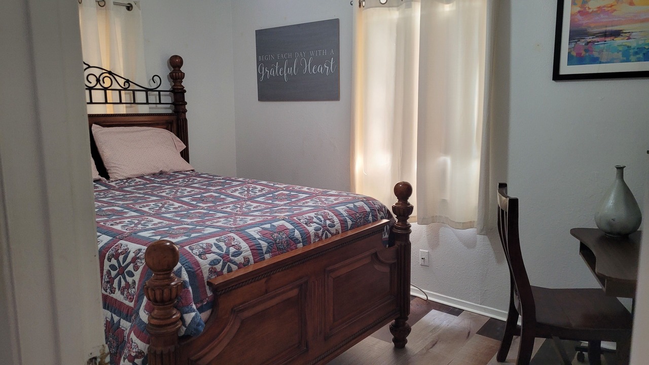 Photo of Bedroom in Powderly
