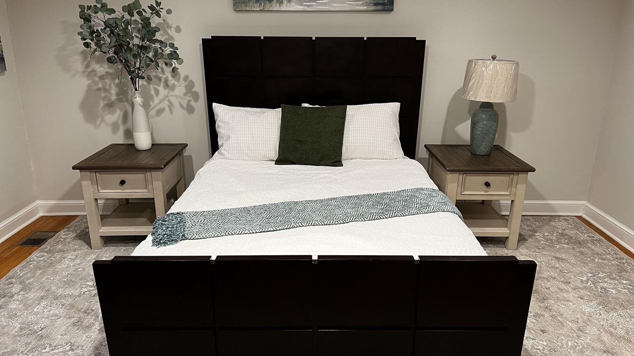 Photo of Bedroom in Mount Auburn
