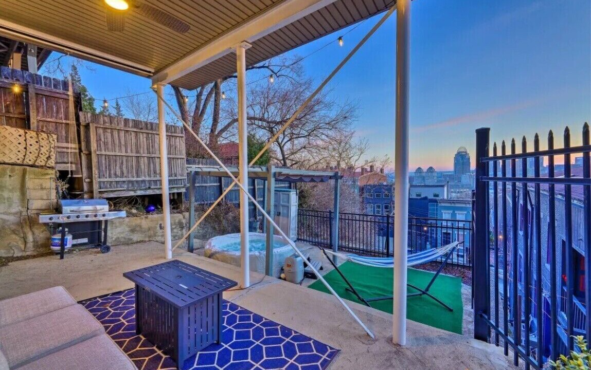 Photo of Outdoor in Mount Auburn