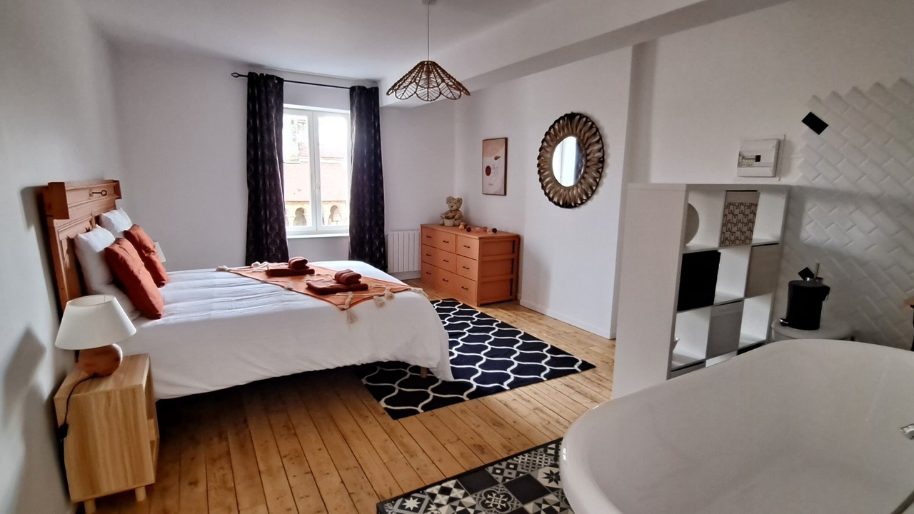 Photo of Bedroom in Cauroy-les-Hermonville