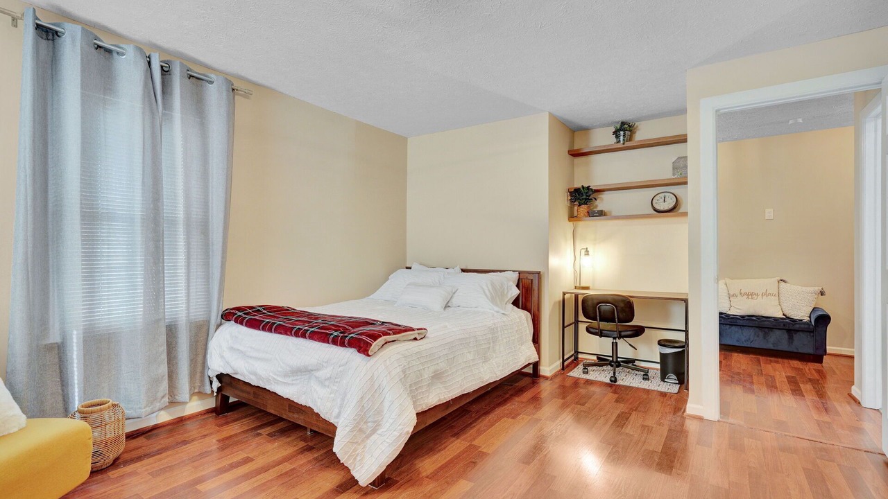 Photo of Bedroom in South Wedge