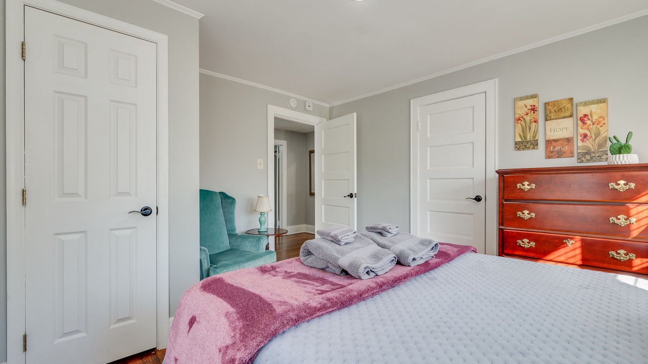 Photo of Bedroom in Hampton