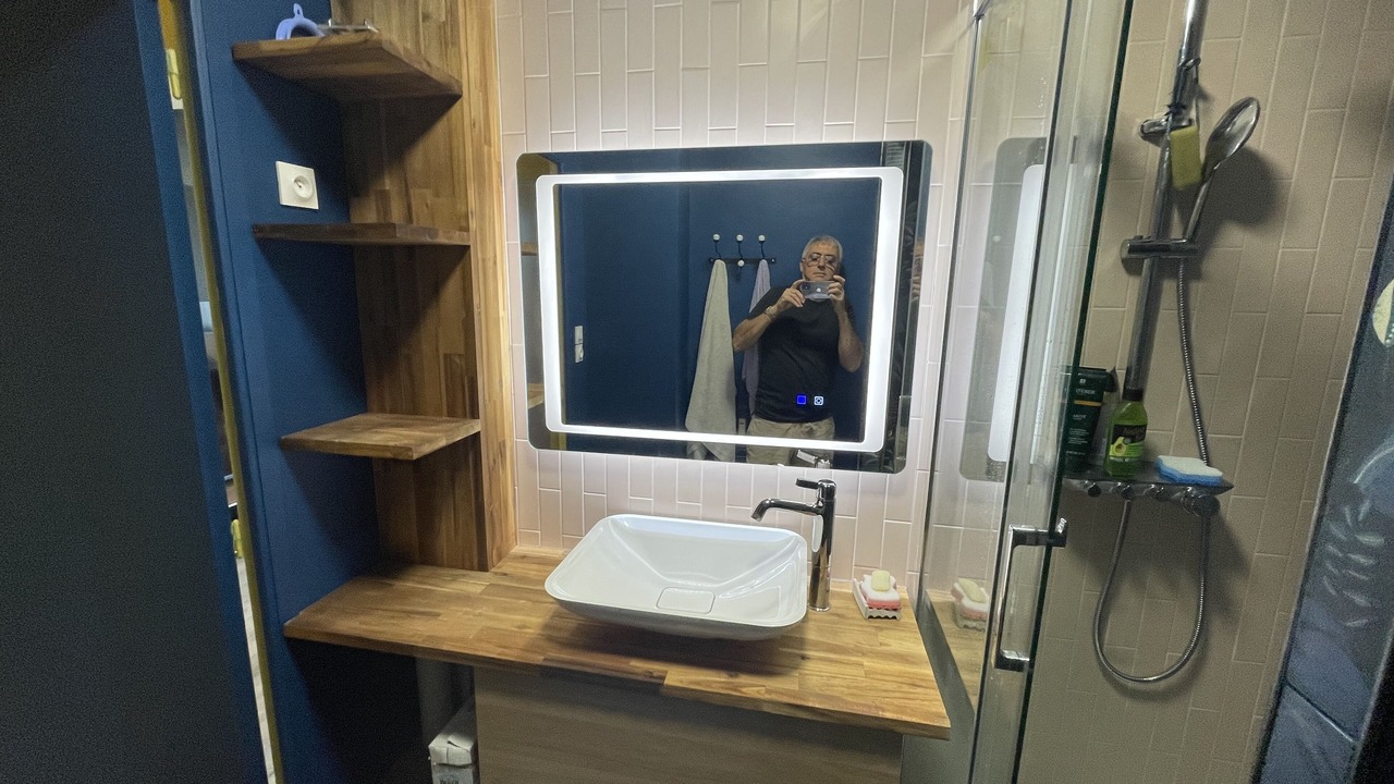 Photo of Bathroom in Etampes