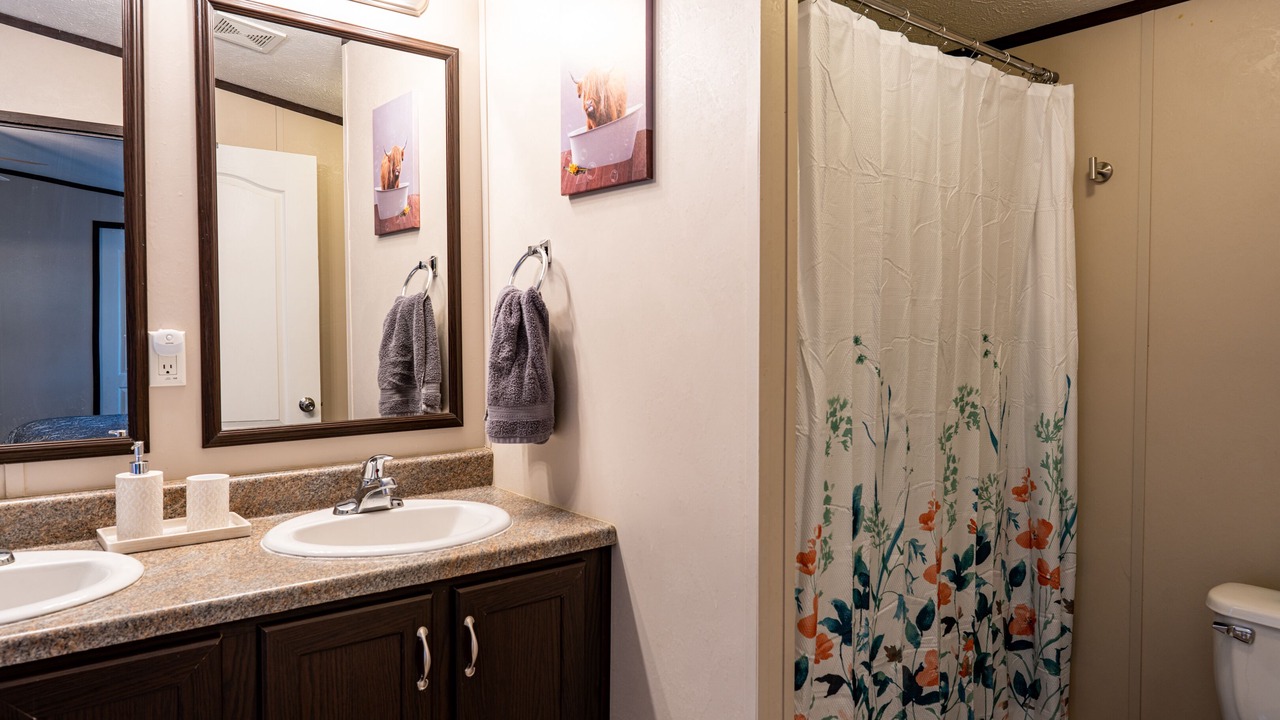 Photo of Bathroom in Elgin