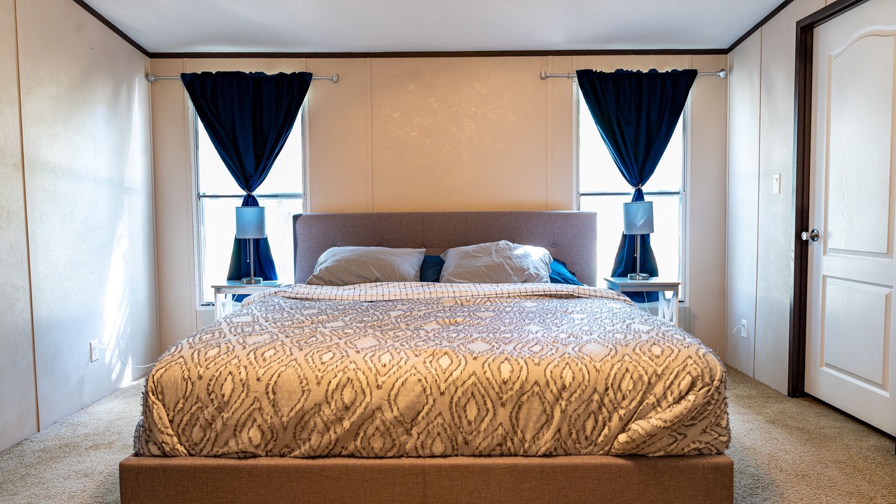 Photo of Bedroom in Elgin