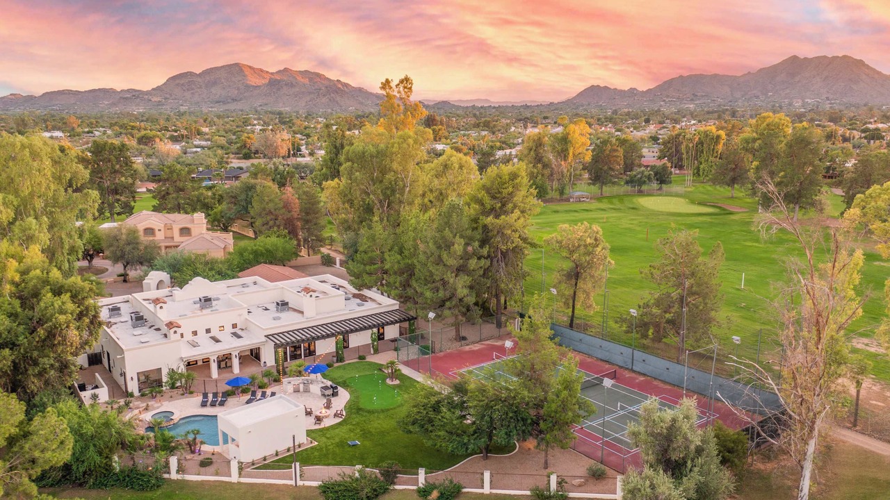 Photo of Others in Paradise Valley Village