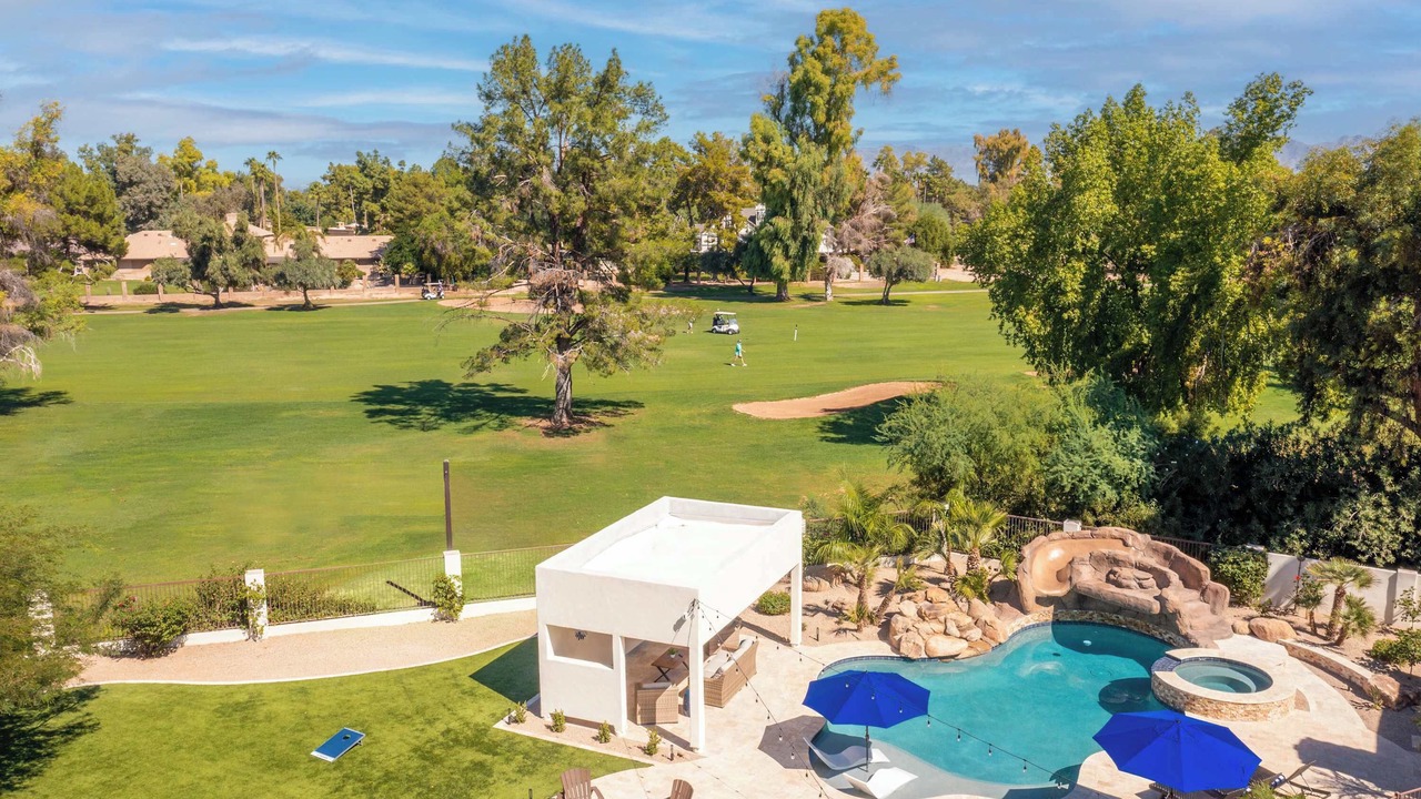 Photo of Others in Paradise Valley Village