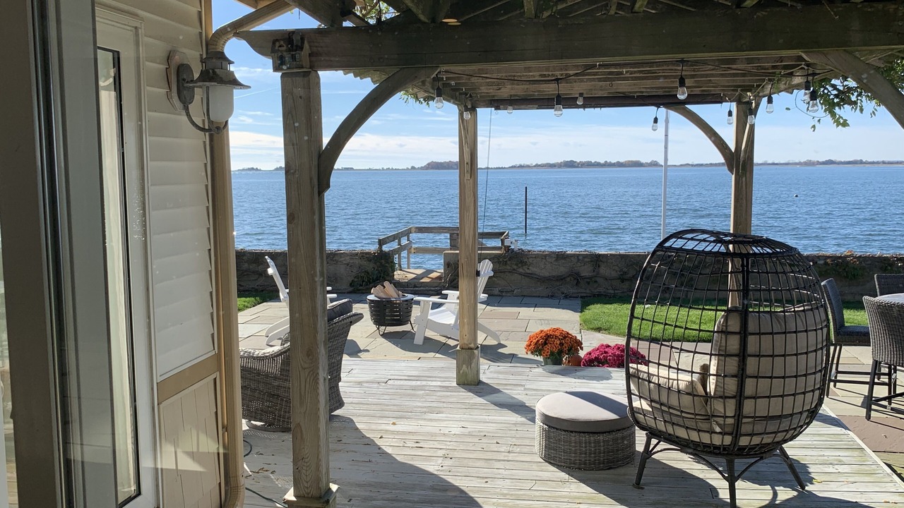 Photo of Others in Clinton