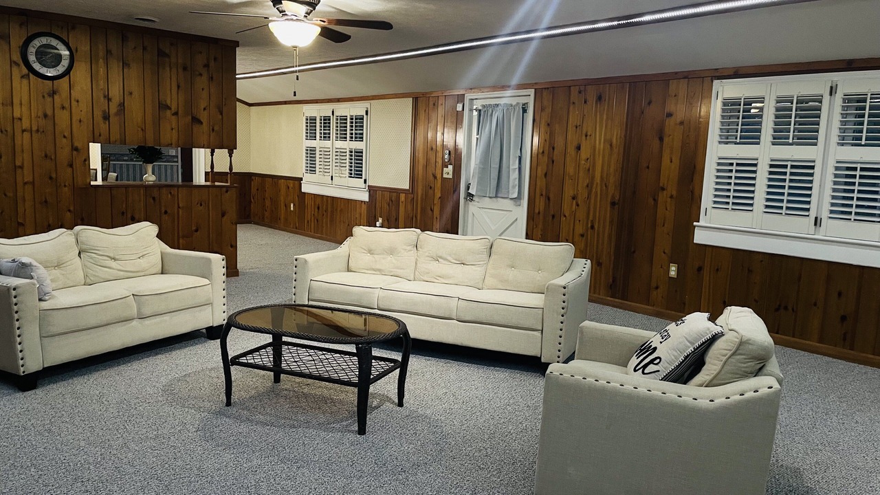 Photo of Others in Senoia