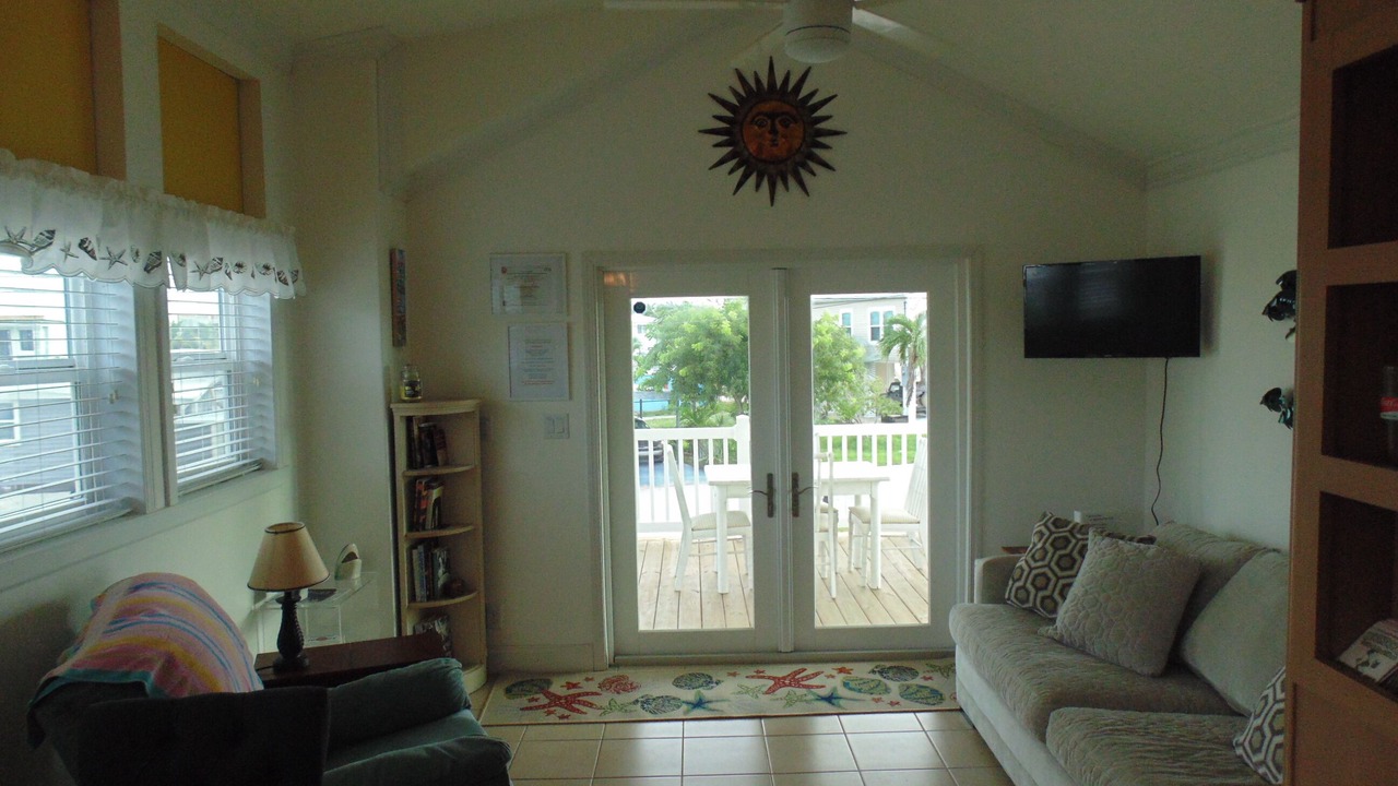 Photo of Livingroom in Coupon Bight Aquatic Preserve