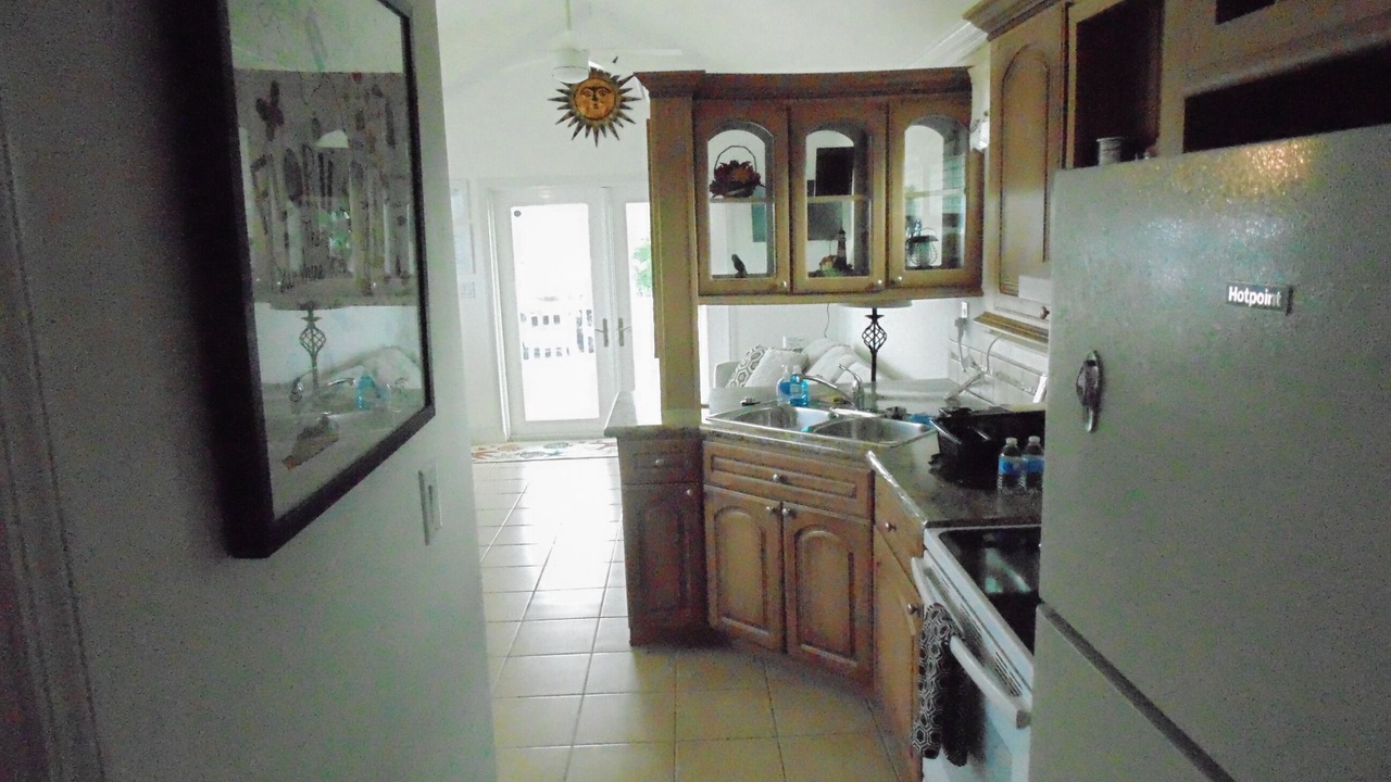 Photo of Kitchen in Coupon Bight Aquatic Preserve