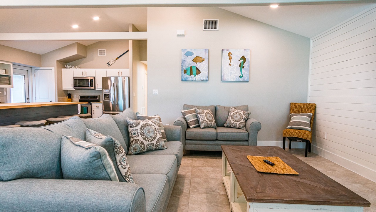 Photo of Livingroom in Safe Harbor