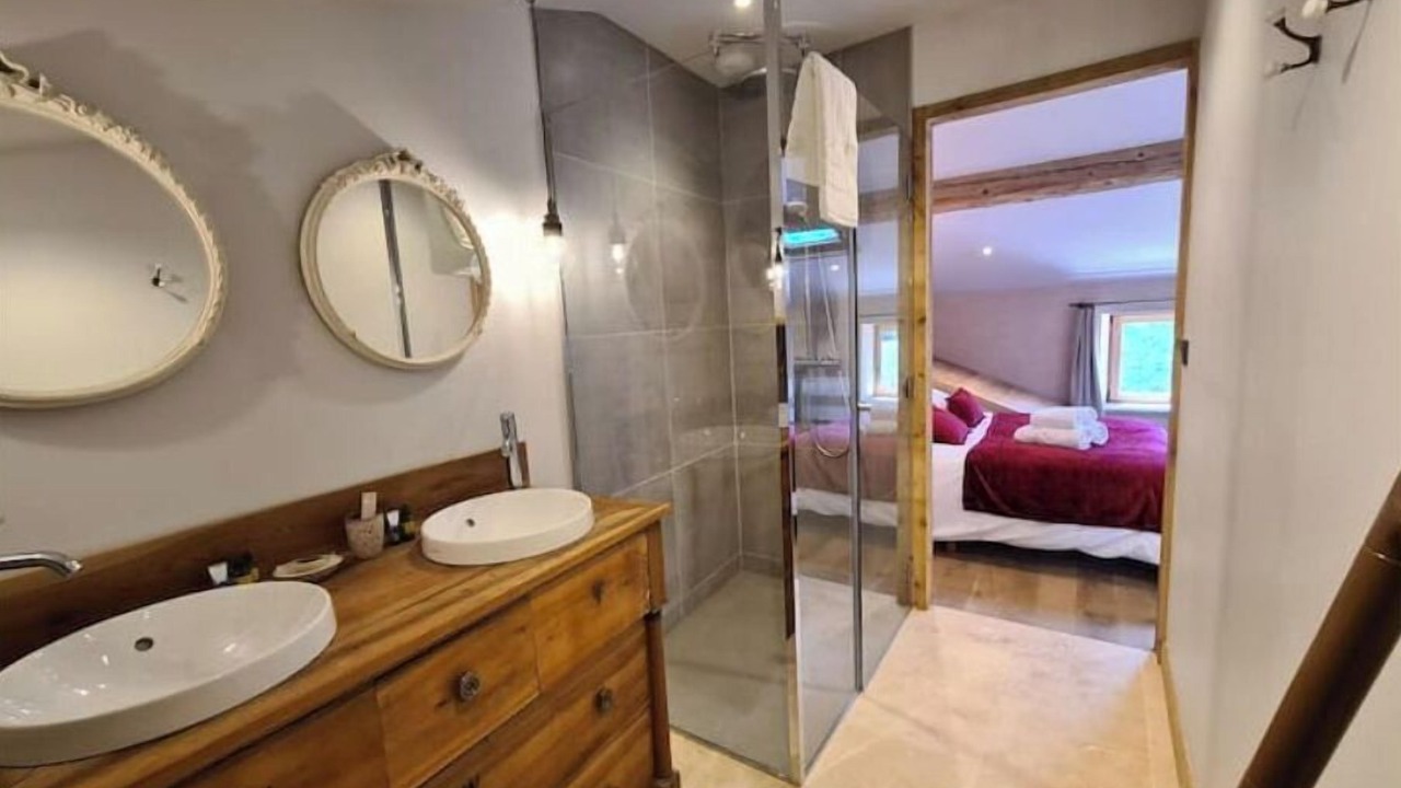 Photo of Bathroom in Vallon-Pont-d'Arc