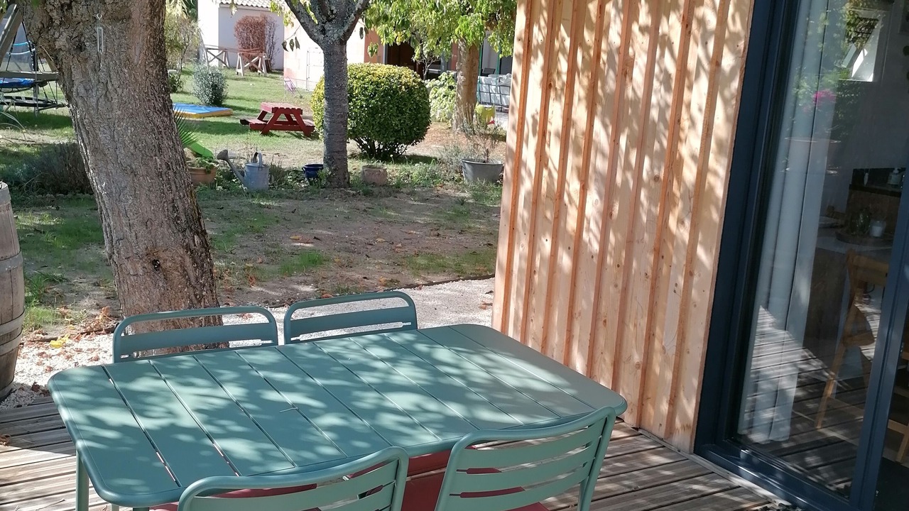 Photo of Outdoor in Ambares-et-Lagrave